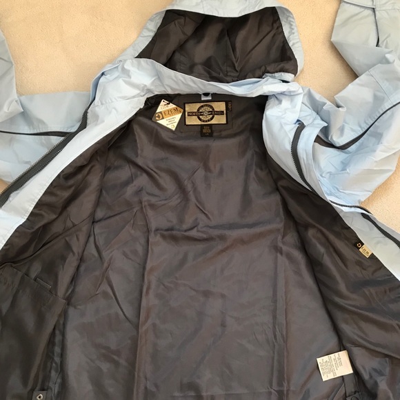 Jacket - Picture 10 of 16